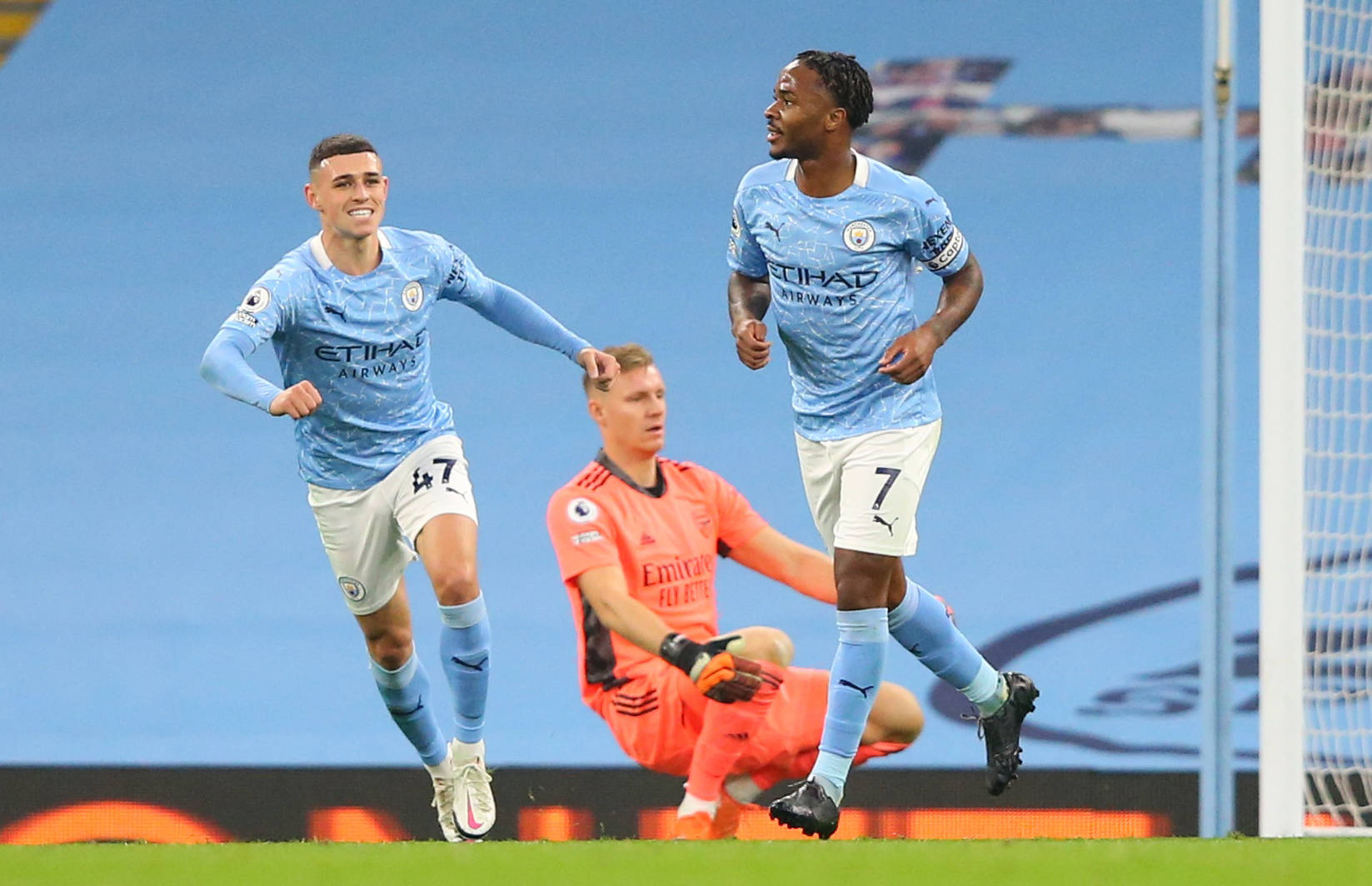 并带领曼城 并带领曼城